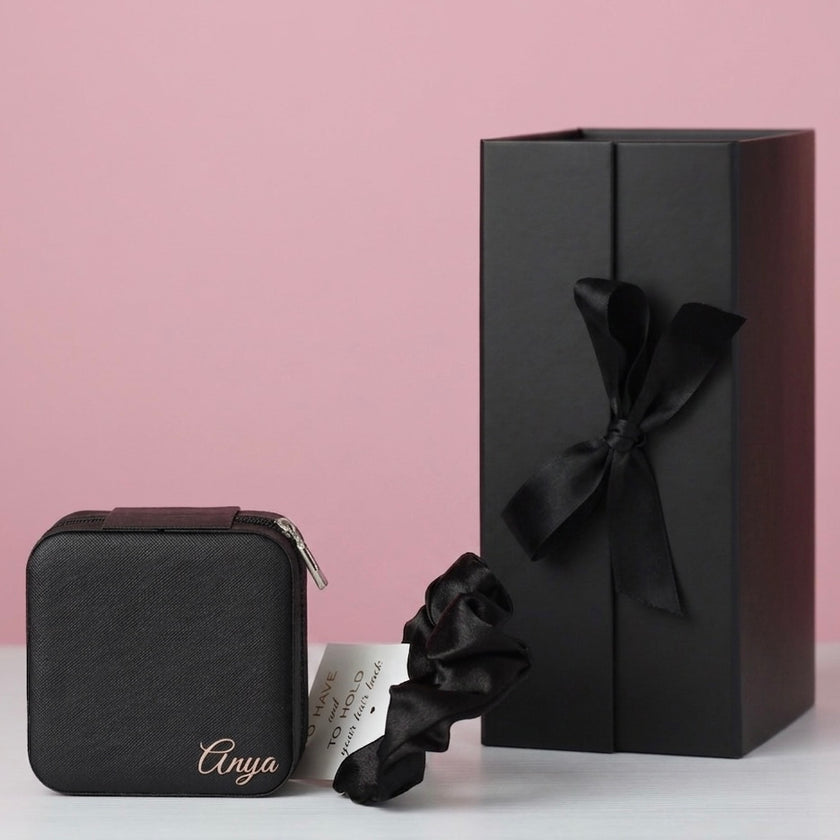 Elegant Personalized Jewelry Set – Custom Name Box and Accessory for Gifting