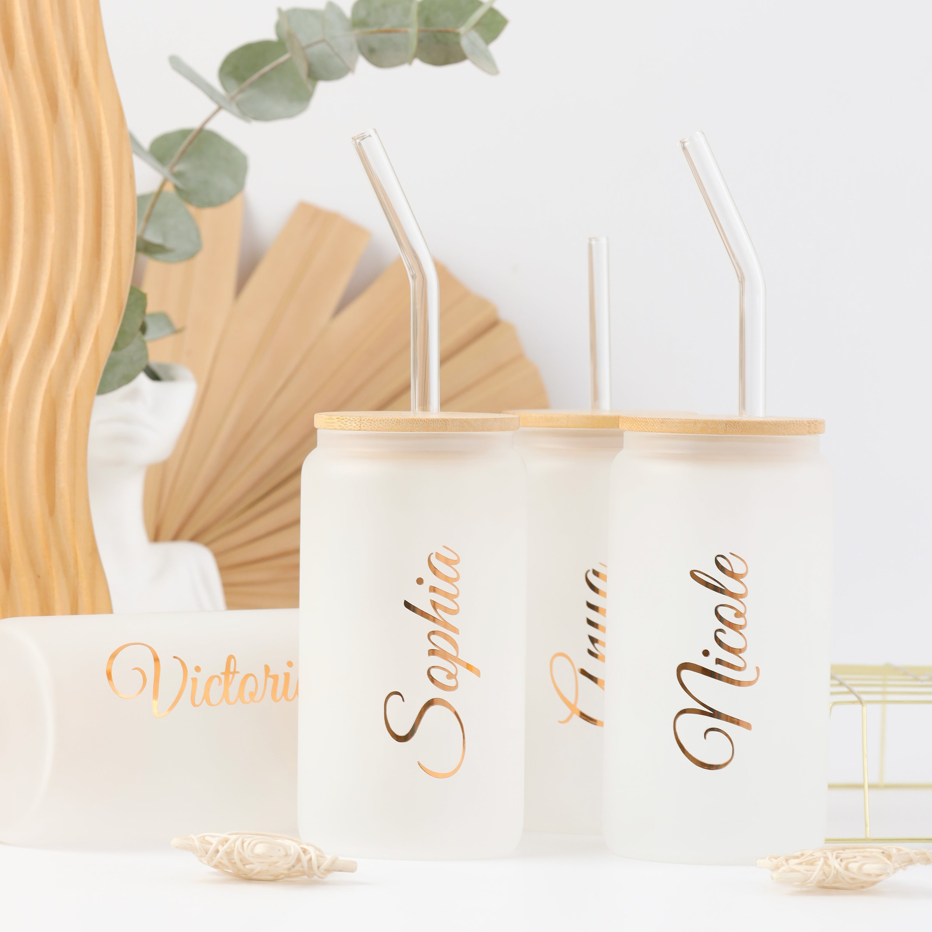 Custom Name Tumbler – Elegant Frosted 16 oz Cup for Coffee and Cold Drinks