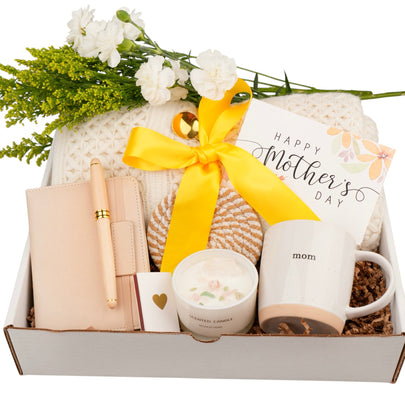 Large Cozy Mom Gift Box – Thoughtful & Personalized Comfort Set