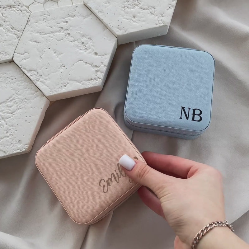 Set of jewelry boxes in different colors bridesmaid gift cases